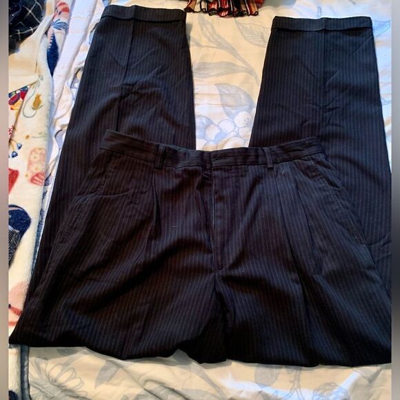 Claiborne pants  - Picture 2 of 5